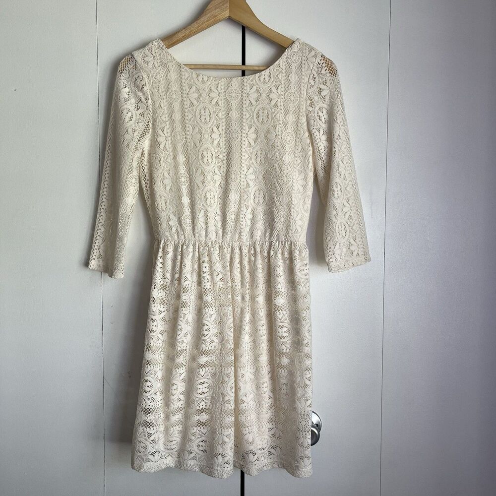Lily Star Cream Ivory Lace Overlay Dress Size Medium 3/4 Sleeve Open Back Lined